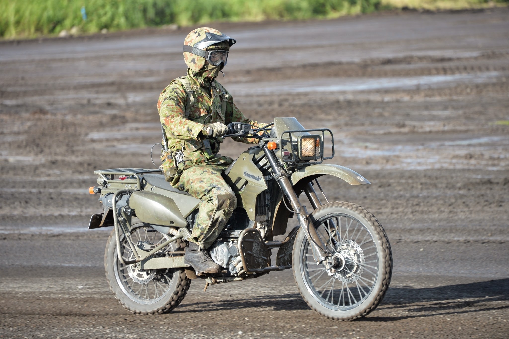 自衛隊の偵察用オートバイ